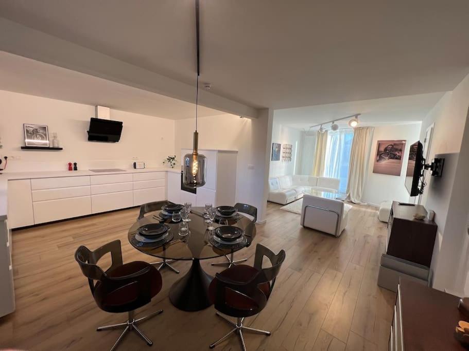 Charmant Appartement Au Look Design Mons Esterno foto
